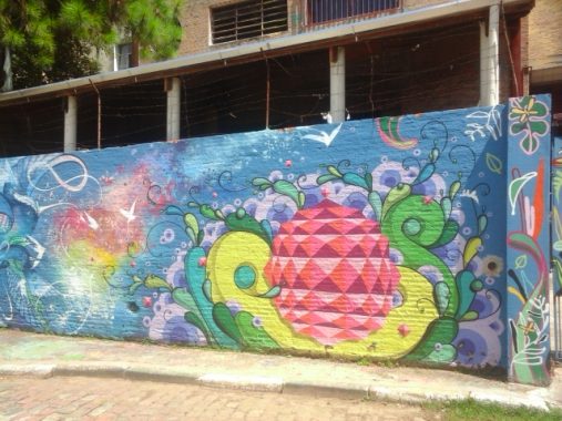 Batcaverna não, mas Beco do Batman sim!